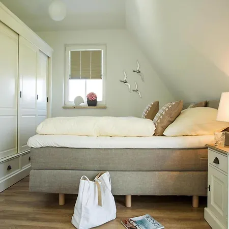 Luxushaus Boddenkueste Mit Sauna, Cleaning Included * Fuhlendorf (Mecklenburg-Vorpommern)